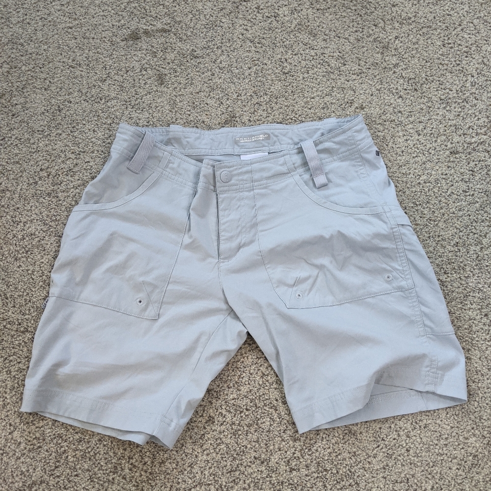 Columbia gray hiking shorts pants